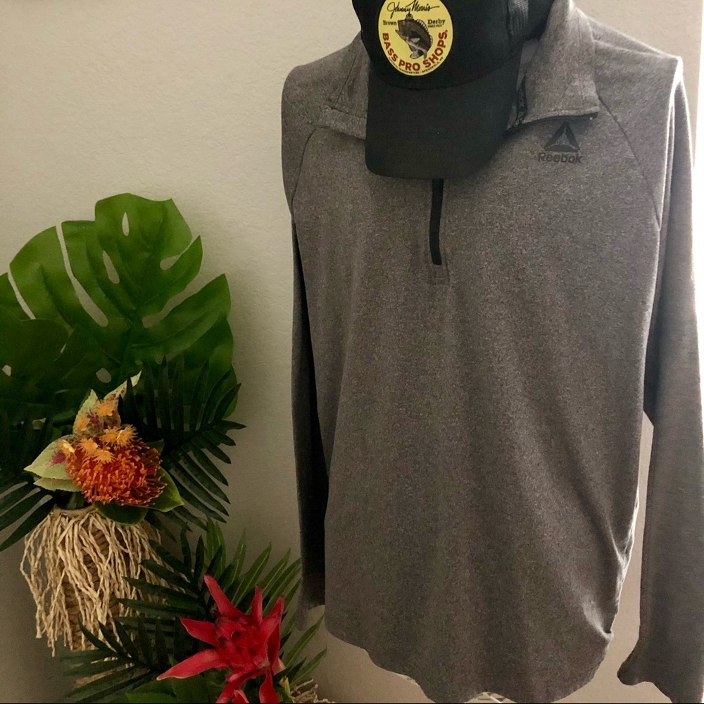 •🍍• Men’s Charcoal Grey Reebok Athletic Jacket